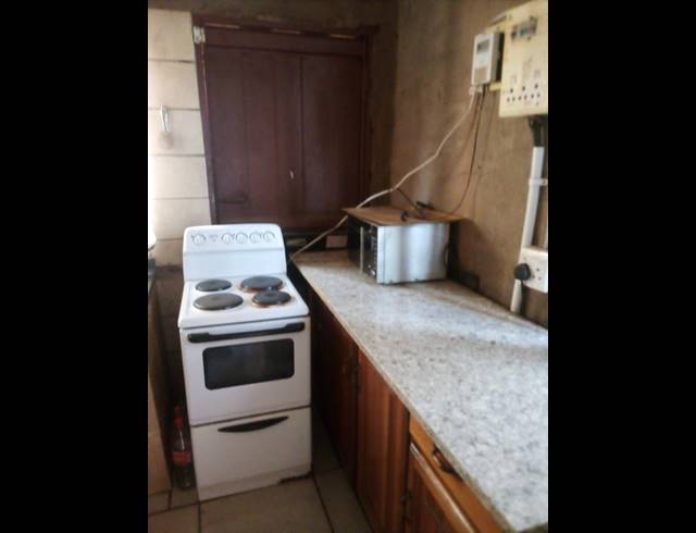 2 BEDROOM HOUSE FOR SALE IN SOSHANGUVE XX